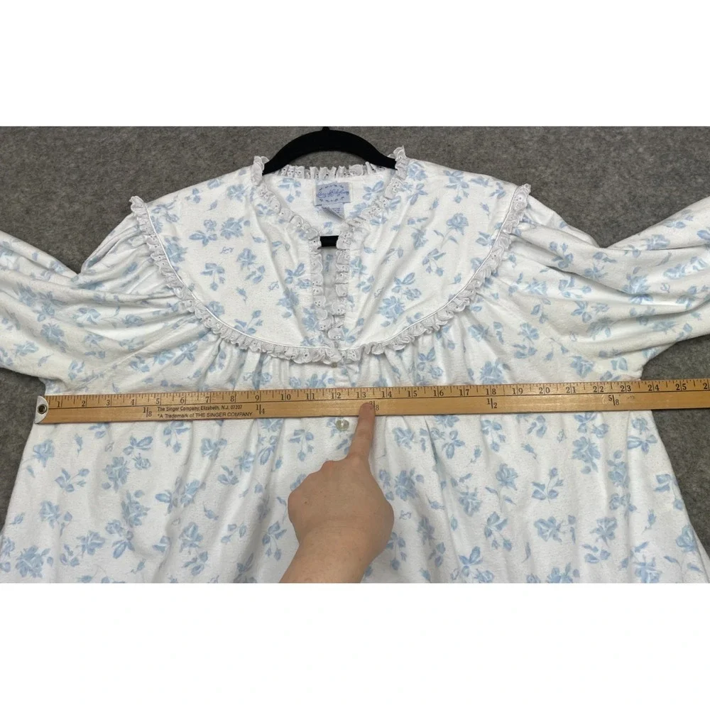 Lanz of Salzburg Nightgown White Blue Large Floral Flannel
